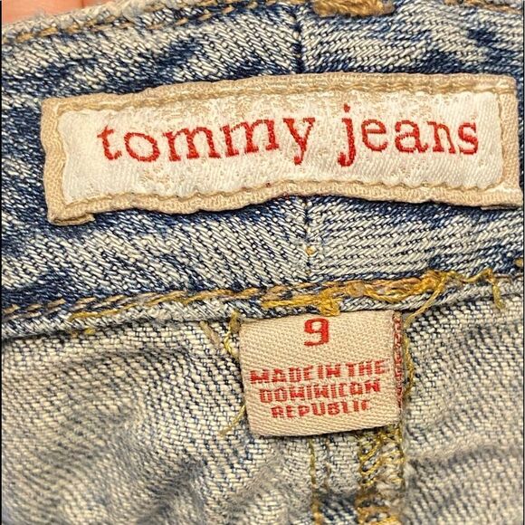 Tommy Jeans Frayed Distressed Denim Jean Skirt Size 9 - Picture 5 of 7